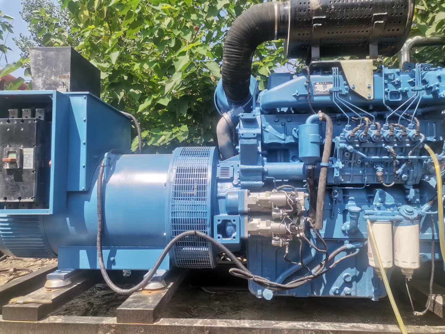 和顺详细说明降低 800kW 柴油发电机输出电流波动的方法